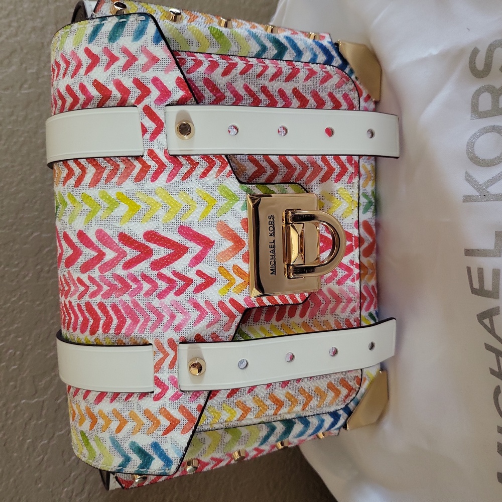Michael Kors Manhattan Rare Crossbody Bag - Picture 2 of 12